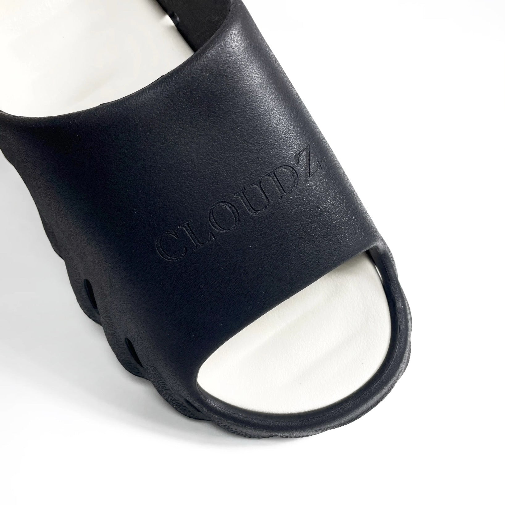 CLOUDZ - The Comfortable Slider
