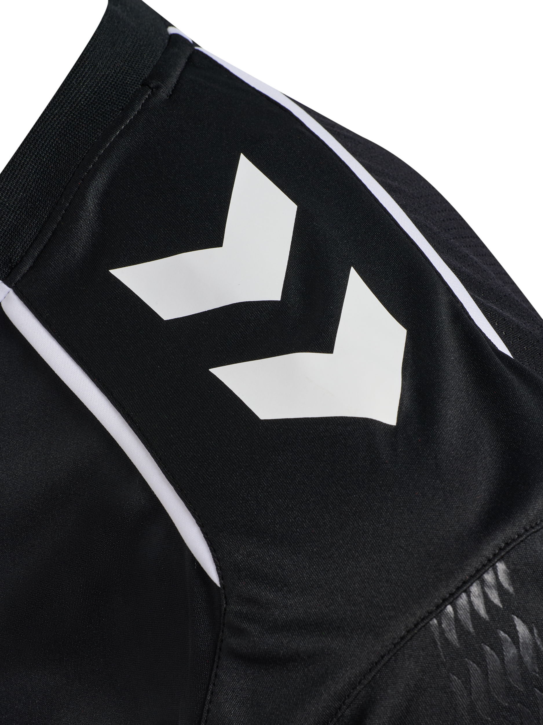 2026 Hummel Referee Shirt S/S Black