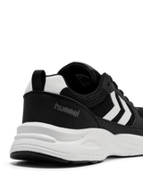 Hummel Enduro black referee trainer, close-up of the heel